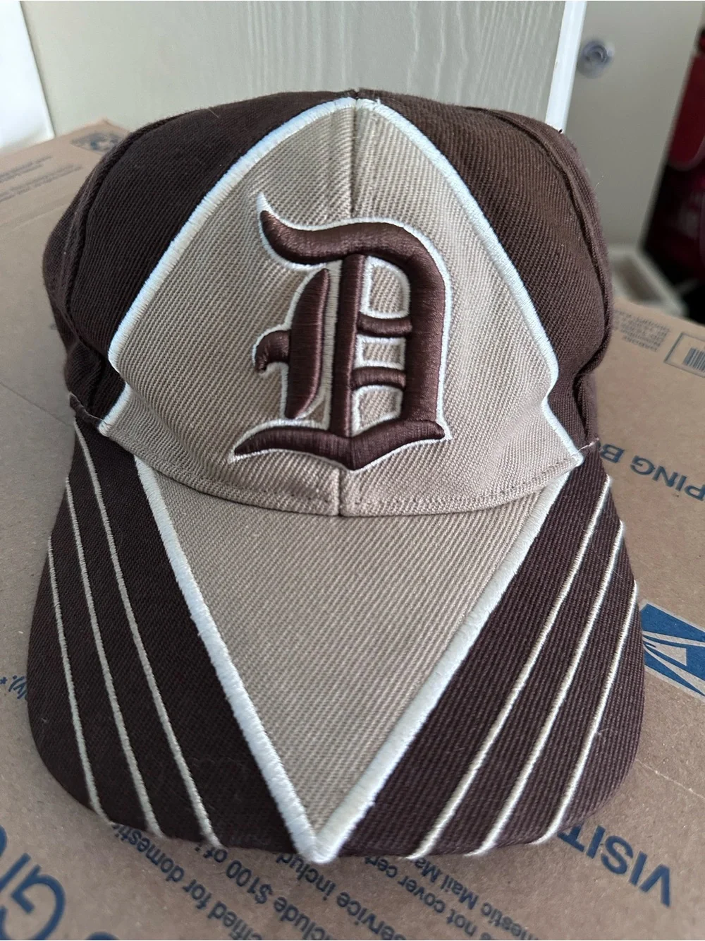 Detroit Cap fair condition